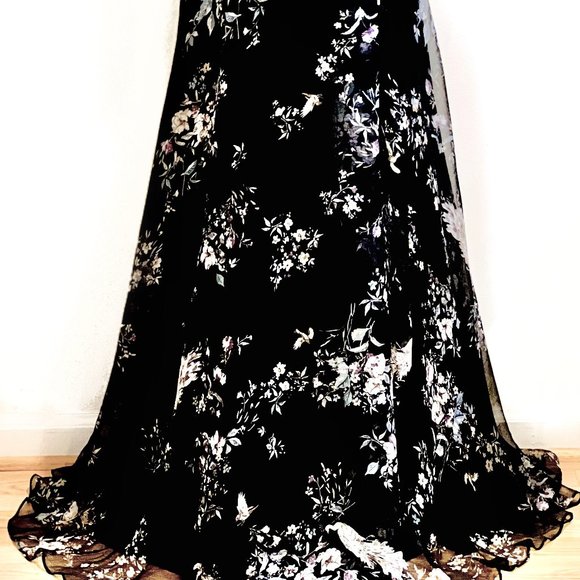 Black Floral Print Maxi Dress - Picture 2 of 4